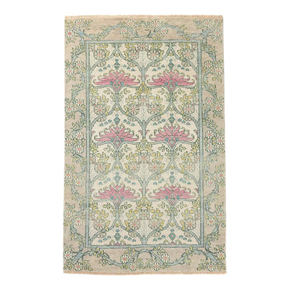 Bennett Rug 2' x 3'
Hand Knotted I 55% Wool | 30% Rayon | 10% Polyester | 5% Other Fibers