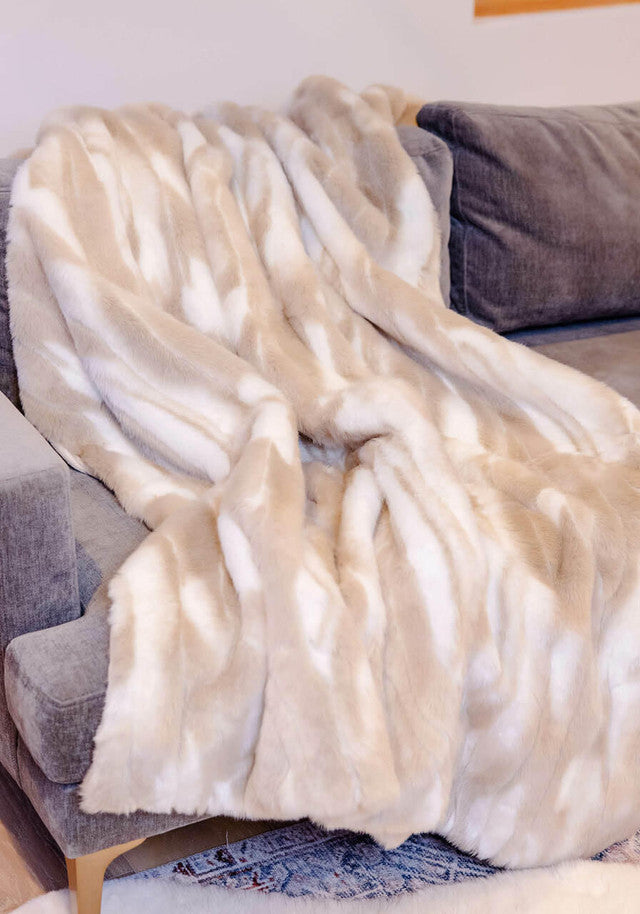 Signature Series Winter Rabbit Faux Fur Throw 60" x 72"